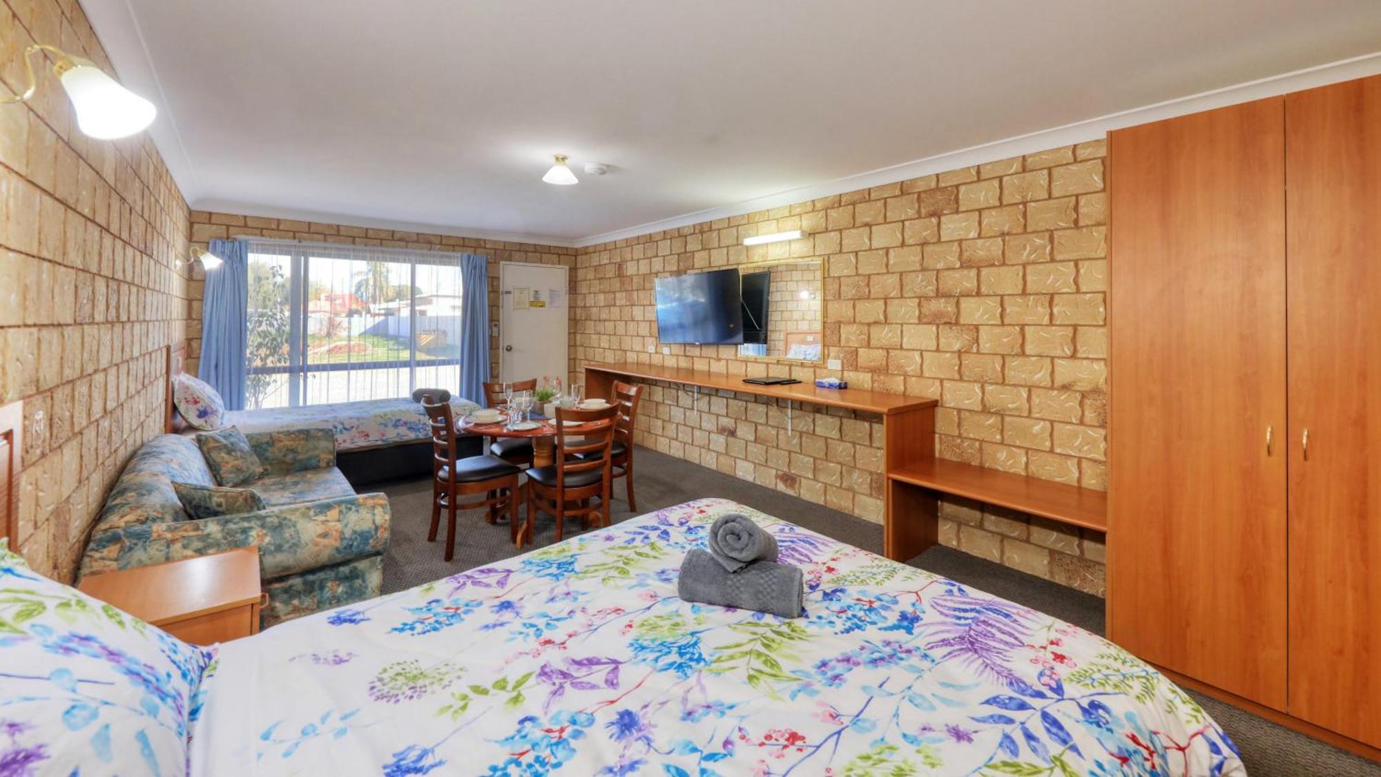 Darling River Motel Bourke Exterior photo